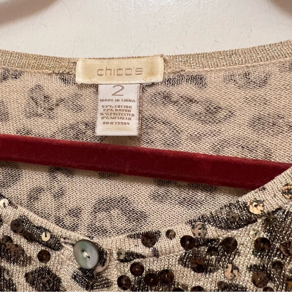 Chico’s Womens Knit Sequined Metallic Cardigan Leopard Print 3/4 sleeve Size 2 - Picture 6 of 8
